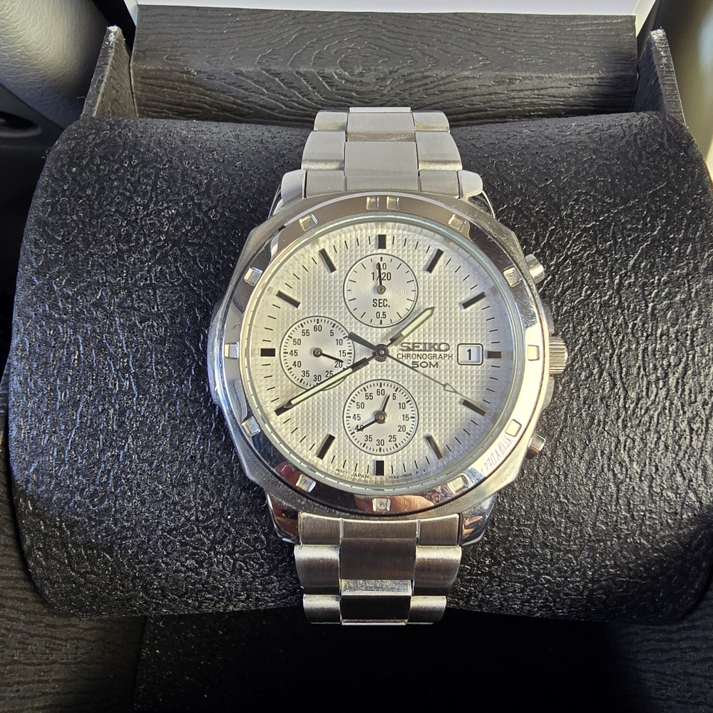 Seiko Chronograph 50M watch